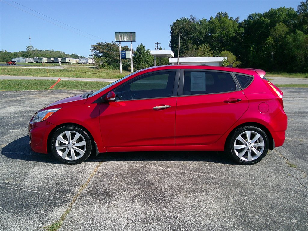 2014 Hyundai Accent SE