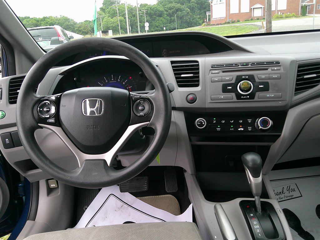2012 Honda Civic LX - Photo 8