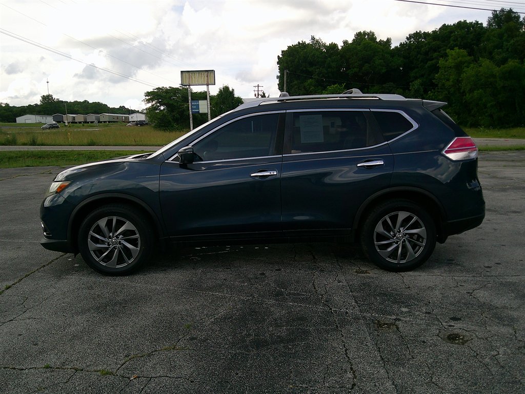 2016 Nissan Rogue SL FWD's photo