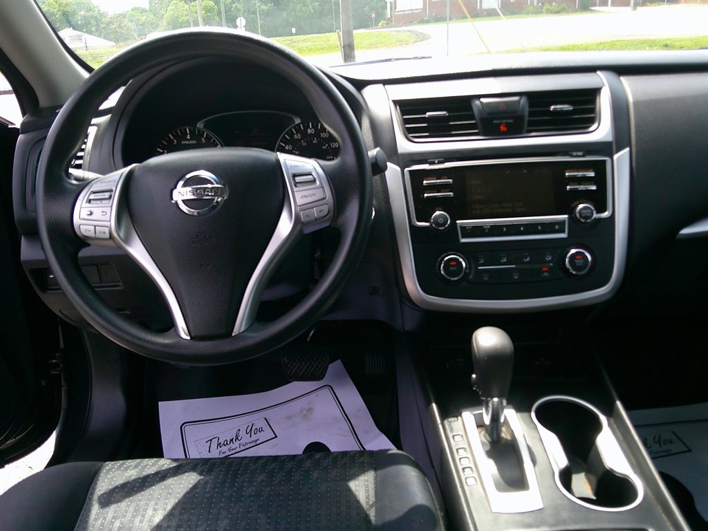 2016 Nissan Altima S - Photo 8