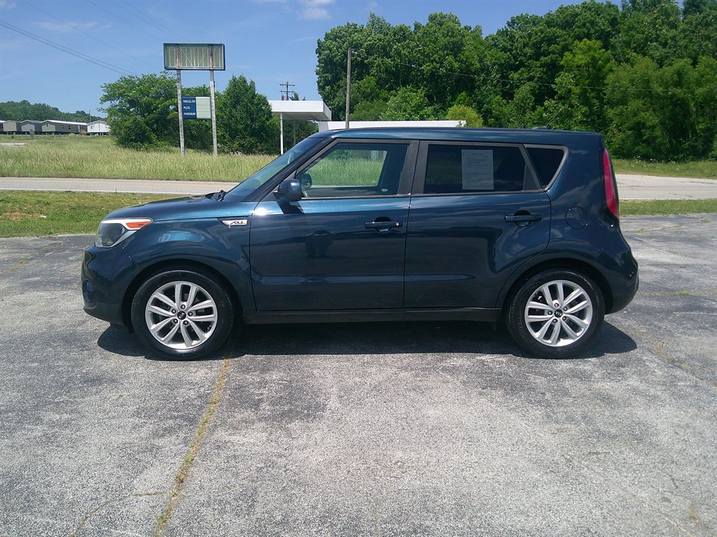 2018 Kia Soul 2.0L + 6 A/T's photo
