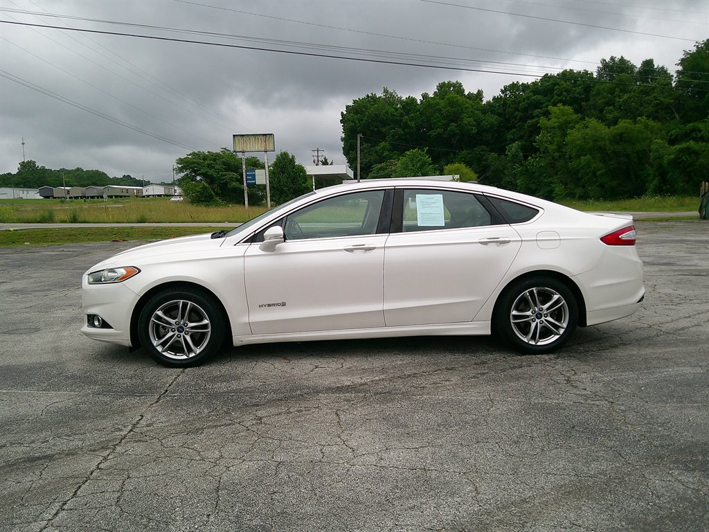 2015 Ford Fusion Titanium's photo