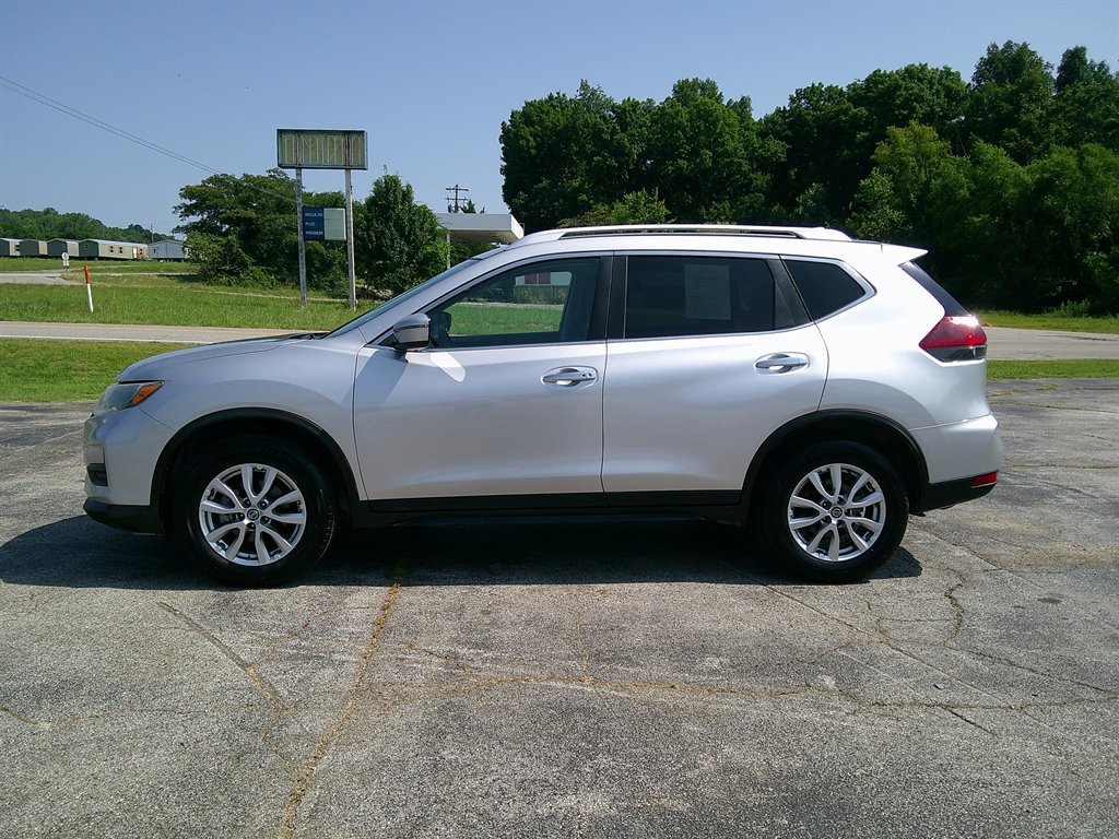 2019 Nissan Rogue SV FWD's photo