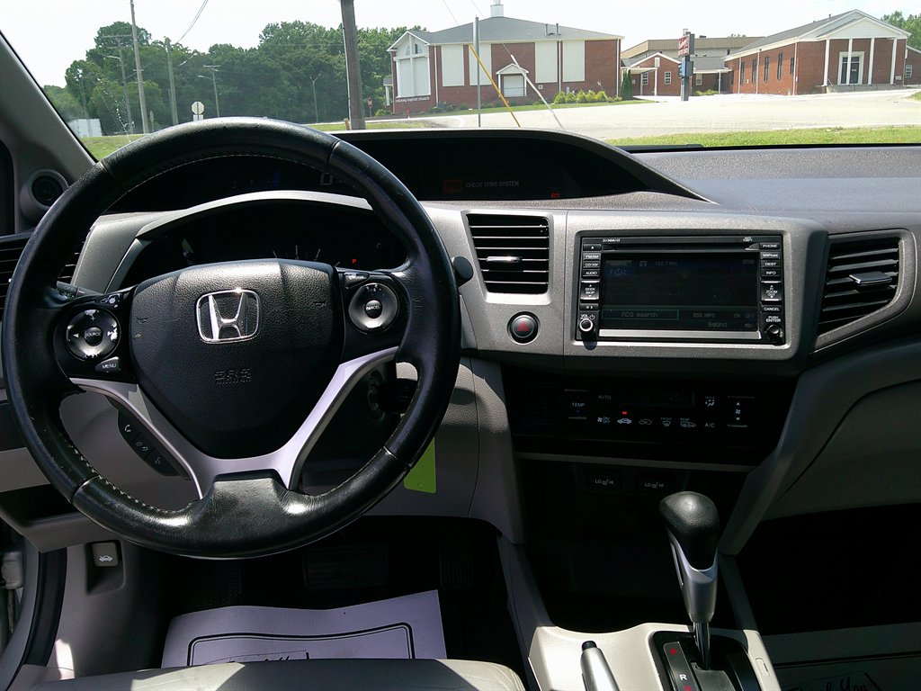 2012 Honda Civic HYBRID - Photo 8
